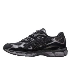 Buty do chodzenia dla dorosłych ASICS Gel-NYC Graphite Grey Black. Czarne buty sportowe męskie Asics, bez zapięcia, trekkingowe. Za 638.30 zł.