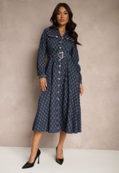 Granatowa Rozkloszowana Sukienka Koszulowa w Elegancki Wzór z Paskiem z Klamrą Salithora. Niebieskie sukienki damskie Renee, m, bez wzorów, z jeansu, eleganckie, bez kołnierzyka, bez ramiączek, midi, koszulowe. Za 289.99 zł.