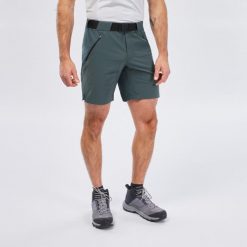 Spodenki turystyczne męskie Quechua MH500. Zielone krótkie spodenki sportowe męskie QUECHUA, l, bez wzorów, z elastanu, trekkingowe. Za 79.99 zł.