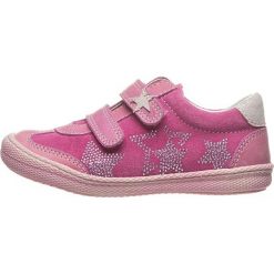 Skórzane sneakersy w kolorze różowym. Trampki i tenisówki dziewczęce marki Summershoes for Girls. W wyprzedaży za 152.95 zł.