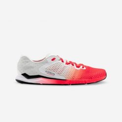 Buty do chodu sportowego Kiprun Racewalk Comp 900. Białe obuwie sportowe damskie KIPRUN, bez wzorów, z kauczuku, do biegania. Za 269.99 zł.
