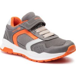 Sneakersy GEOX - J Coridan B. D J845DD 054FU C0036 S Grey/Orange. Szare półbuty chłopięce Geox, bez wzorów, z materiału, bez zapięcia. W wyprzedaży za 129.00 zł.