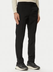 BOSS Chinosy Goc Swing 50564285 Czarny Regular Fit. Czarne eleganckie spodnie męskie Boss, m, bez wzorów, z syntetyku. Za 699.99 zł.