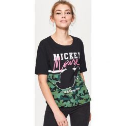 Koszulka MICKEY MOUSE - Czarny. Czarne t-shirty damskie Cropp, z motywem z bajki. Za 39.99 zł.