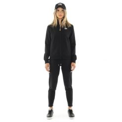 Zimowy damski kombinezon zapinany na zamek i kołnierzyk „Silver”. Czarne obuwie sportowe damskie LEONE 1947 APPAREL, bez wzorów, z dresówki, na fitness i siłownię. W wyprzedaży za 223.60 zł.