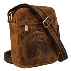 Męska torba na ramię z naturalnej skóry vintage - Peterson. Brązowe torby na ramię męskie bez wzorów, ze skóry, vintage, na ramię. Za 169.99 zł.