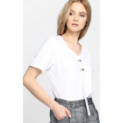 Biały T-shirt Zing Up. Bluzki damskie marki Born2be. Za 19.99 zł.