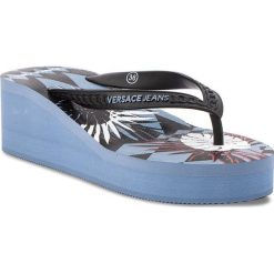 Japonki VERSACE JEANS - E0VRBSL2 7007. Czarne klapki damskie Versace Jeans, z jeansu. W wyprzedaży za 149.00 zł.