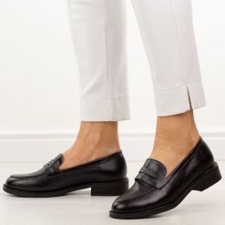 Czarne mokasyny damskie M.Daszyński 2398-4. Czarne mokasyny damskie M.Daszyński, z jeansu, casualowe. Za 159.00 zł.