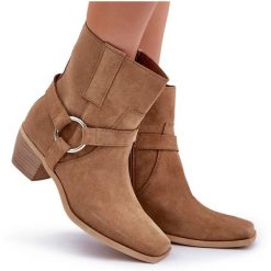 Botki Z Naturalnego Zamszu Na Obcasie Zazoo 3444/2 Beżowe beżowy. Brązowe botki damskie eleganckie, bez obcasa, na obcasie, bez zapięcia. Za 655.57 zł.
