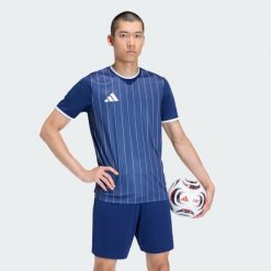 Koszulka z grafiką Entrada 26. Białe koszulki sportowe męskie Adidas, m, z aplikacjami, z materiału, bez kołnierzyka, bez ramiączek, na fitness i siłownię, climacool (adidas). Za 109.00 zł.
