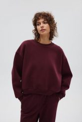 Bluza damska typu oversize w kolorze BURGUNDY - PINEY-UNI. Czerwone bluzy damskie Marsala, uniwersalny, bez wzorów, z bawełny, bez kaptura. Za 259.90 zł.