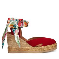 Espadryle Unisa. Czerwone sandały damskie Unisa, bez wzorów, bez obcasa, bez zapięcia. Za 379.99 zł.