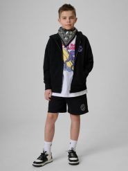 4F Spodenki dresowe chłopięce - czarne 146 (10-11 lat). Czarne szorty dla chłopców 4f, bez wzorów, z dresówki. Za 69.99 zł.