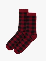 Bordowo-czarne skarpetki świąteczne unisex w kratę. Czerwone skarpety damskie Ryłko, bez wzorów, z bawełny. Za 24.99 zł.