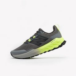 Buty do biegania w terenie męskie New Balance Fresh Foam X Garoe V2. Buty sportowe męskie New Balance, bez zapięcia, do biegania. Za 499.99 zł.