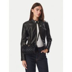 Torebka Guess. Czarne torebki do ręki damskie Guess, z aplikacjami, klasyczne, bez dodatków. Za 264.99 zł.