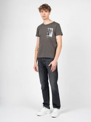 Pepe Jeans T-shirt "Tide" | PM508528 | Tide | Mężczyzna | Czarny. Czarne t-shirty męskie Pepe Jeans, m, z aplikacjami, z bawełny, bez kołnierzyka. W wyprzedaży za 99.00 zł.