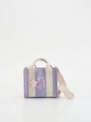 Torebka Lilo i Stitch - lawendowy. Fioletowe torby i plecaki dziecięce Reserved, ze skóry. Za 69.99 zł.