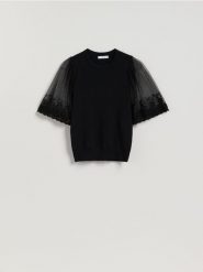 Bluzka z ozdobnymi rękawami - czarny. Czarne bluzki damskie Reserved, l, bez wzorów, z dzianiny, bez kołnierzyka, bez ramiączek. Za 99.99 zł.