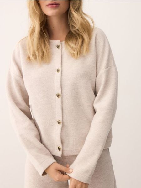 Kardigan z ozdobnymi guzikami - beżowy. Brązowe kardigany damskie Reserved, l, bez wzorów, z bawełny. Za 119.99 zł.
