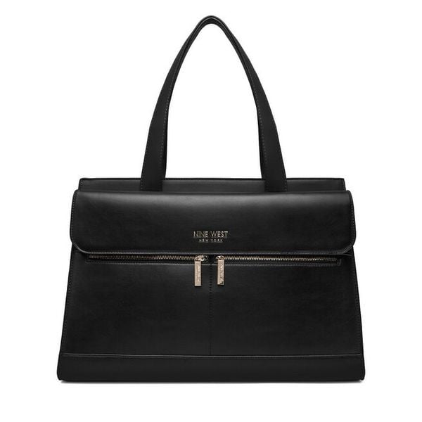 Torebka Nine West. Czarne torebki do ręki damskie Nine West, bez wzorów, bez dodatków. Za 369.99 zł.