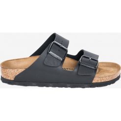 Birkenstock - Klapki Arizona. Czarne klapki damskie Birkenstock, bez wzorów, z materiału, bez obcasa, na obcasie. W wyprzedaży za 219.90 zł.