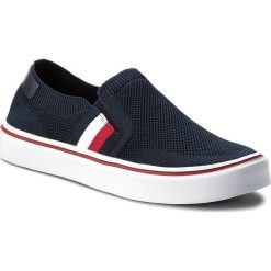 Tenisówki TOMMY HILFIGER - Lightweight Corporate Slip On FM0FM01634 Midnight 403. Trampki męskie marki Tommy Hilfiger. W wyprzedaży za 209.00 zł.