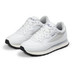 Buty sportowe damskie Fila Hypert. Białe obuwie sportowe damskie Fila, bez wzorów, z materiału. Za 280.25 zł.