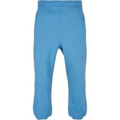 Spodnie dresowe Urban Classics. Niebieskie szorty męskie Urban Classics, m, bez wzorów, z dresówki. Za 191.00 zł.