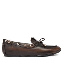 Loafersy Guess. Brązowe mokasyny damskie Guess. Za 544.99 zł.