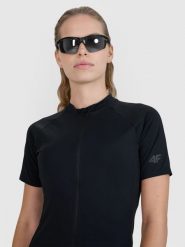4F Koszulka rowerowa damska - czarna XS. Czarne koszulki sportowe damskie 4f, l, bez wzorów, z materiału, bez kołnierzyka, bez ramiączek, rowerowe. W wyprzedaży za 119.99 zł.