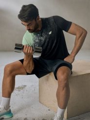 4F Koszulka treningowa regular szybkoschnąca męska - zielona XXL. Zielone koszulki sportowe męskie 4f, m, bez wzorów, ze skóry, sportowe, bez kołnierzyka. Za 139.99 zł.