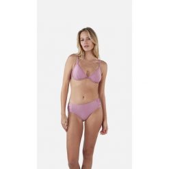 Figi do kostiumów kąpielowych dla kobiet Barts Isla Mid Waist. Fioletowe bikini damskie Barts, l, bez wzorów. Za 178.50 zł.