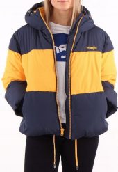 WRANGLER B&Y PUFFER JKT DAMSKA KURTKA PUCHOWA ZIMOWA NAVY W4127WB35 112128762. Niebieskie kurtki damskie Wrangler, na zimę, s, bez wzorów, z puchu, bez kaptura. Za 359.99 zł.