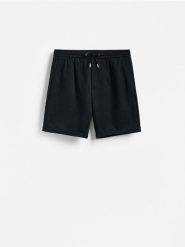 Szorty regular fit - czarny. Czarne szorty męskie Reserved, l, bez wzorów, z dzianiny. Za 179.99 zł.