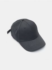 Bawełniana czapka z daszkiem - czarny. Czarne czapki i kapelusze damskie Sinsay, bez wzorów, z bawełny. Za 9.99 zł.