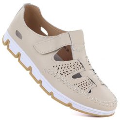 Skórzane półbuty damskie ażurowe na rzep beżowe T.Sokolski W26-86. Brązowe półbuty damskie T.Sokolski, w ażurowe wzory, ze skóry, bez obcasa, bez zapięcia. Za 169.99 zł.