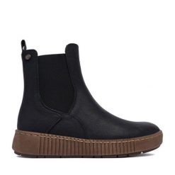 Botki Go Soft. Czarne botki damskie GO SOFT, bez obcasa, na płaskiej podeszwie, bez zapięcia. Za 179.99 zł.
