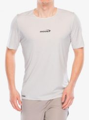 Koszulka biegowa męska Inov-8 Airlite Pro Short Sleeve T-Shirt. Brązowe koszulki sportowe męskie Inov-8, l, bez wzorów, z materiału, bez kołnierzyka, bez ramiączek, do biegania. Za 174.79 zł.