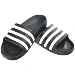 Klapki adidas Adilette Aqua F35543 czarne. Czarne klapki męskie . W wyprzedaży za 162.44 zł.