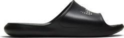 Nike Klapki damskie NIKE W VICTORI ONE SHWER SLIDE 36.5. Klapki damskie Nike, bez wzorów, sportowe, bez obcasa. Za 116.58 zł.
