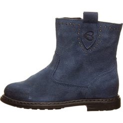 Skórzane botki w kolorze niebieskim. Niebieskie botki dziewczęce Billowy, bez zapięcia. W wyprzedaży za 165.95 zł.