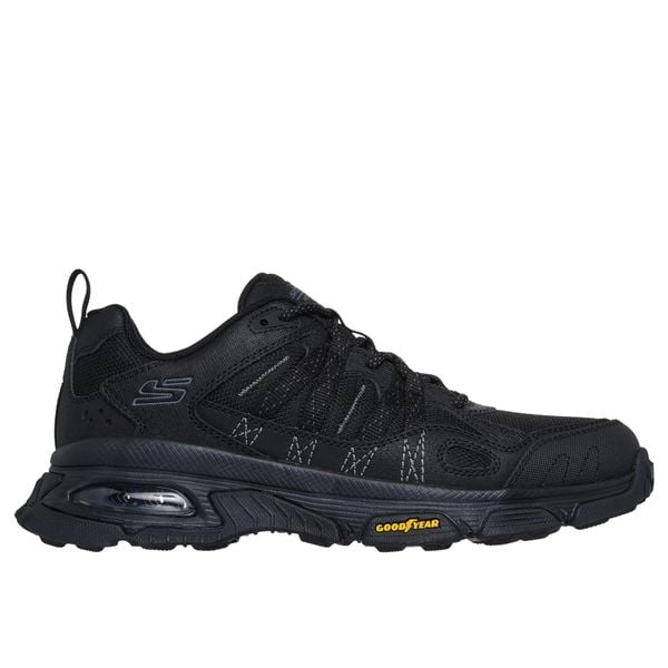 Buty trekkingowe Skechers Air Envoy. Czarne trekkingi męskie Skechers, trekkingowe. Za 399.99 zł.