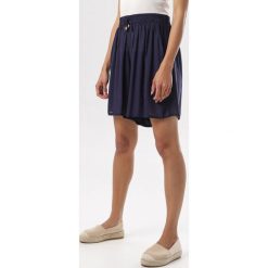 Granatowe Szorty Merella. Niebieskie szorty sportowe damskie Born2be, bez wzorów, z koronki, sportowe. Za 34.99 zł.