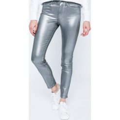 Calvin Klein Jeans - Spodnie Sculpted. Jeansy damskie marki Calvin Klein Jeans. W wyprzedaży za 329.90 zł.