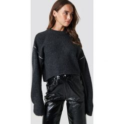 Cheap Monday Sweter User Knit - Grey. Szare swetry damskie Cheap Monday, z dzianiny, z okrągłym kołnierzem. Za 222.95 zł.