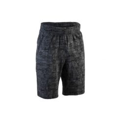 Spodenki długie do gimnastyki i pilatesu 520 slim męskie. Brązowe szorty męskie DOMYOS. W wyprzedaży za 34.99 zł.