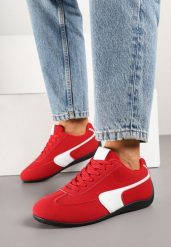 Czerwone Sneakersy w Stylu Kultowych Tenisówek Virritia. Czerwone obuwie sportowe damskie Born2be, z aplikacjami, z jeansu, tenisowe. Za 84.99 zł.