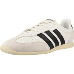 Buty ADIDAS KI6726 BARREDA LO Biały. Białe obuwie sportowe damskie Adidas, bez wzorów, z tkaniny, na fitness i siłownię. Za 334.95 zł.